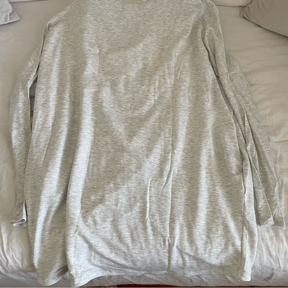 NWT Athleta Purana Wrap Sweatshirt Light Grey Heather - Picture 17 of 17